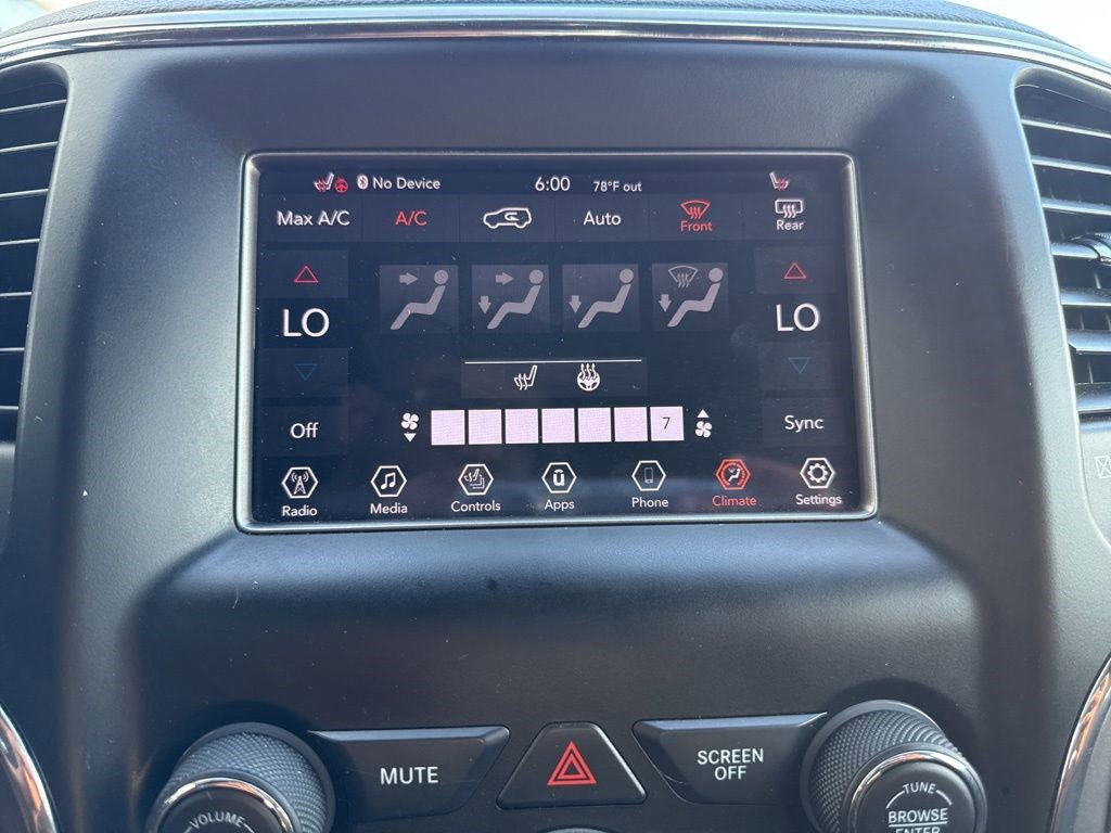 Used 2019 Jeep Grand Cherokee Laredo AWD/4WD image 21
