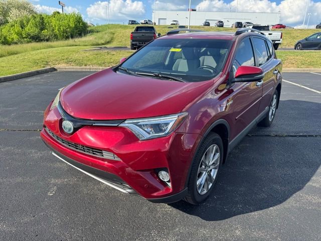 Used 2018 Toyota RAV4 Limited AWD/4WD image 7