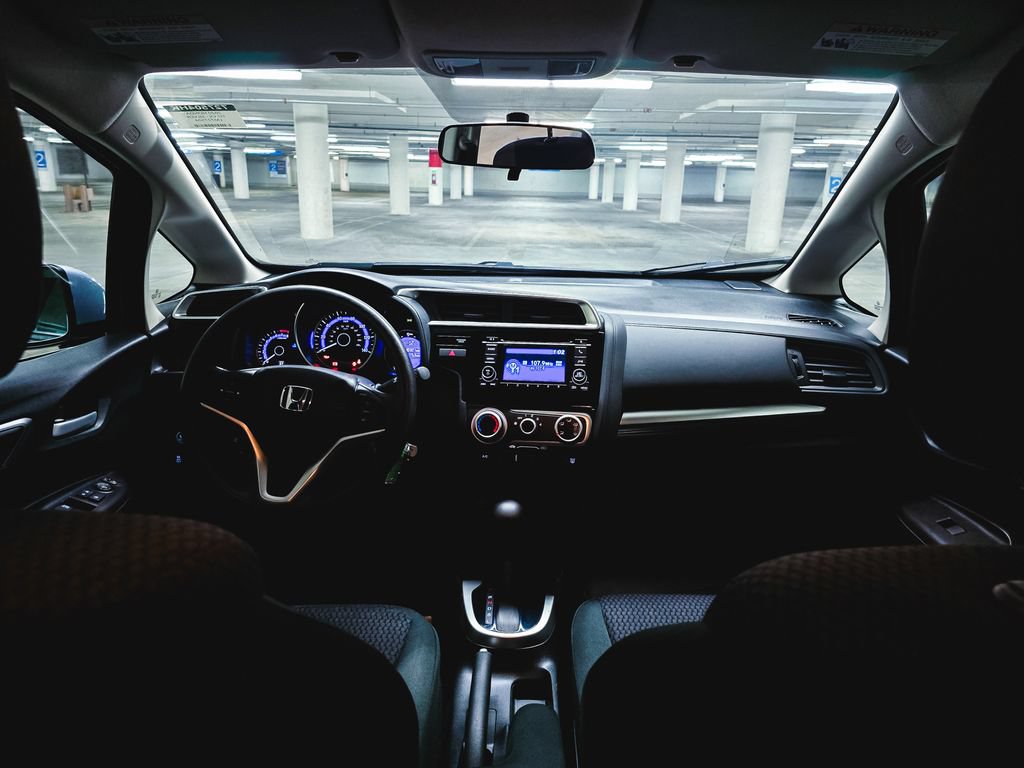 Used 2020 Honda Fit LX image 3