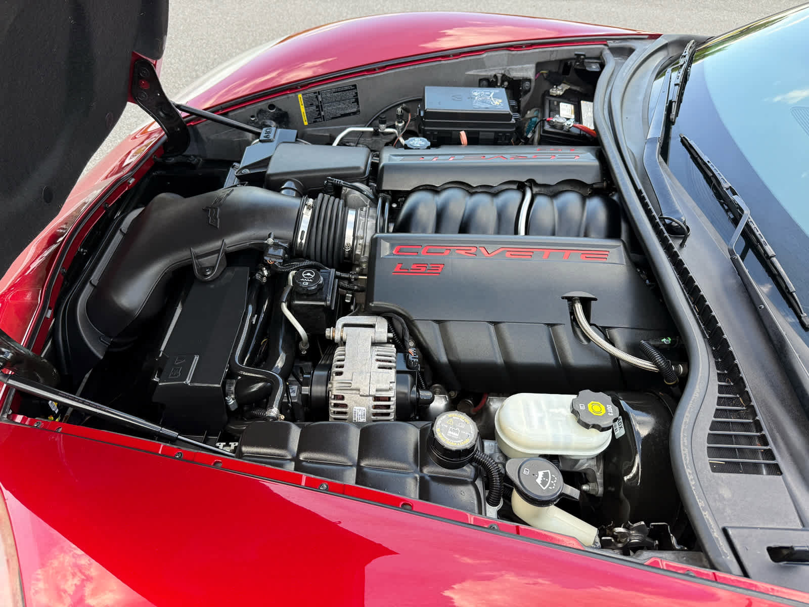 Used 2008 Chevrolet Corvette Coupe w/ Preferred Equipment Group RWD image 26