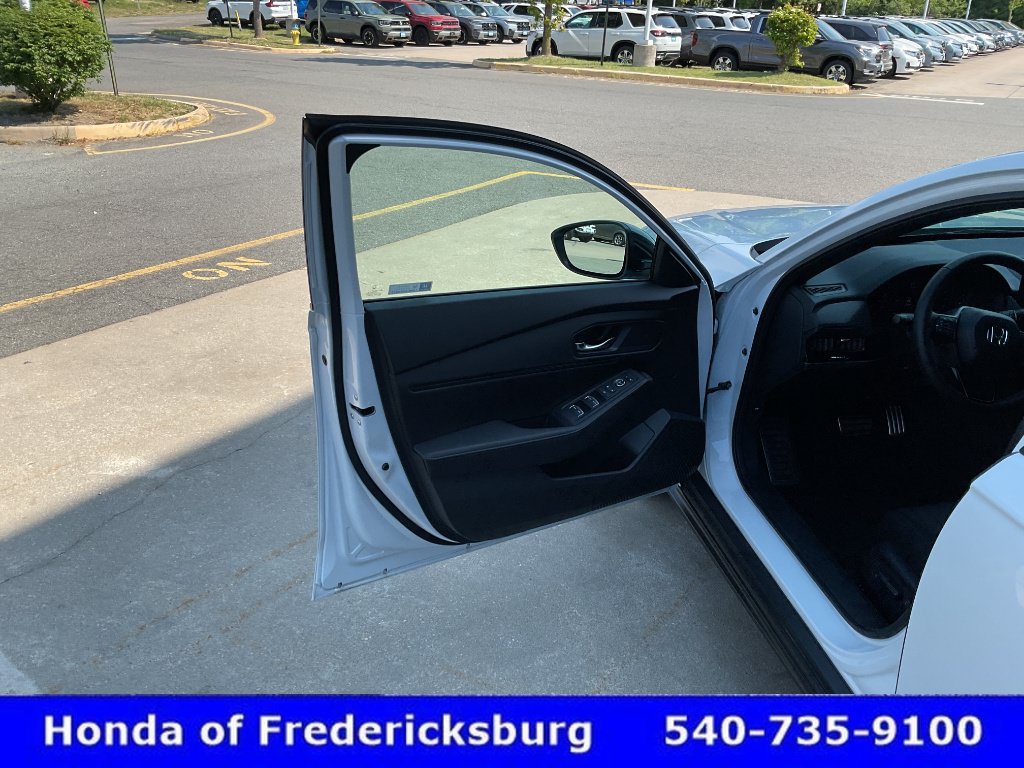 Used 2025 Honda Accord Sport image 14
