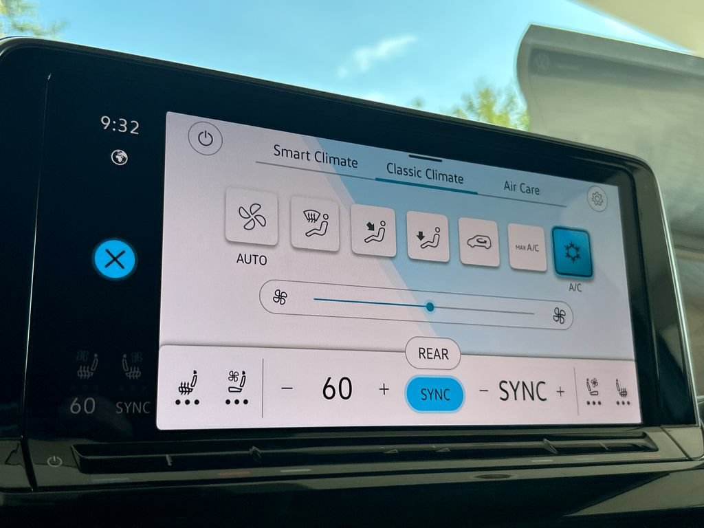 New 2026 Volkswagen Atlas SE FWD image 24