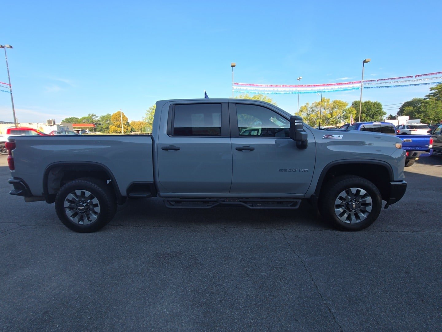Used 2025 Chevrolet Silverado 2500 Custom w/ Custom Value Package AWD/4WD image 5