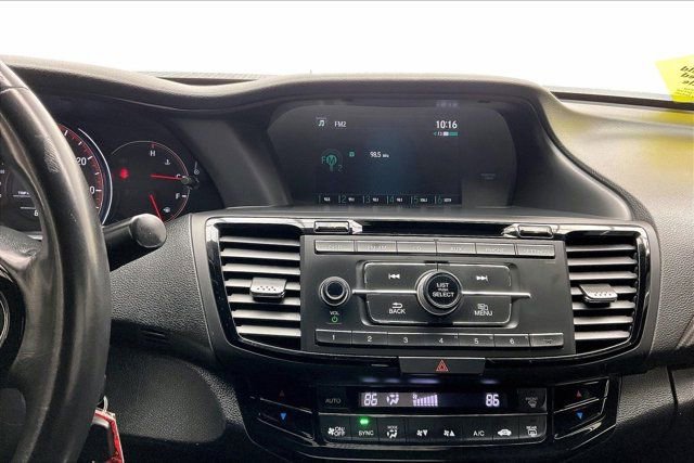 Used 2016 Honda Accord Sport image 5