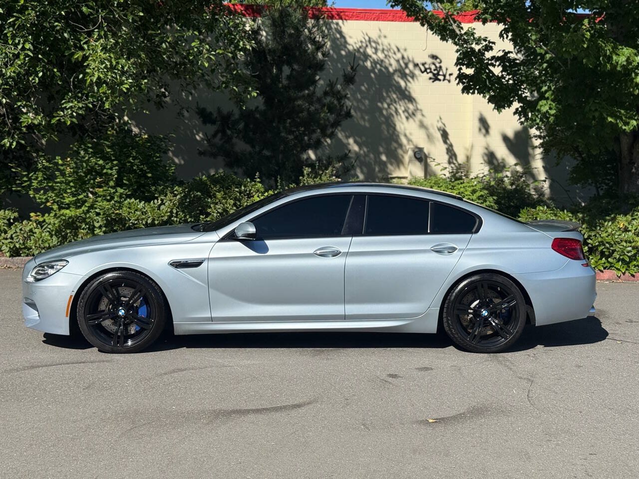 Used 2017 BMW M6 Gran Coupe RWD image 5