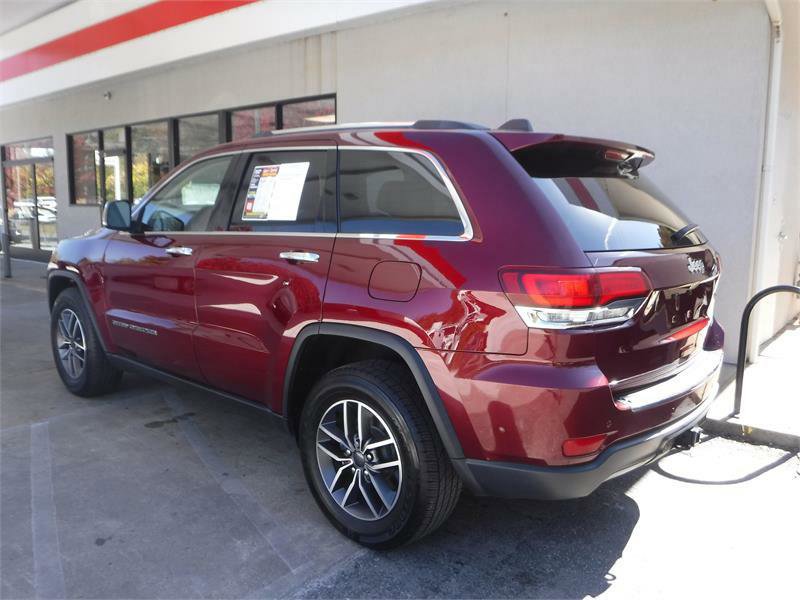 Used 2020 Jeep Grand Cherokee Limited w/ Trailer Tow Group IV image 14