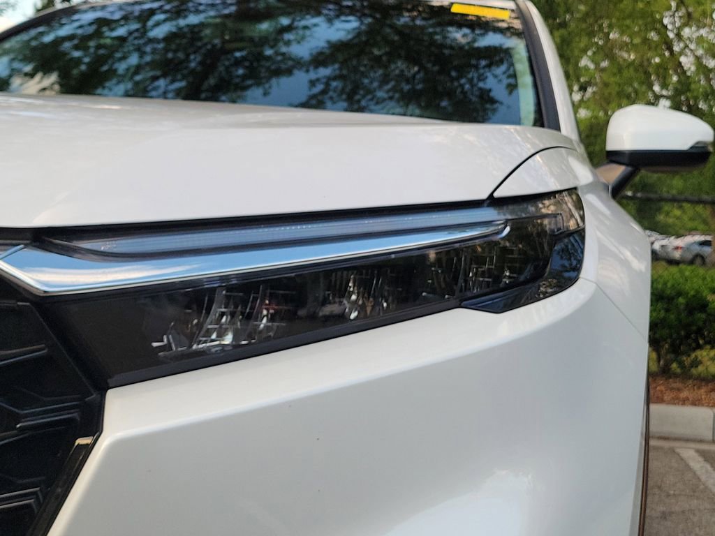 Used 2025 Honda CR-V EX image 2