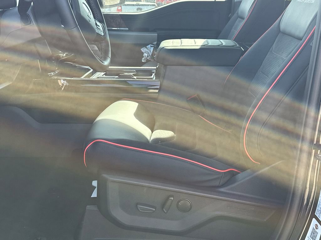 New 2026 Ford F250 Lariat w/ Black Appearance Package image 9