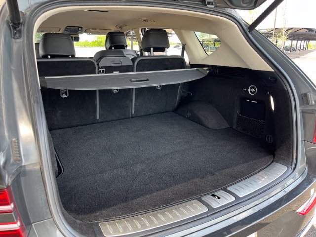 Certified 2025 Genesis GV80 2.5T Standard AWD/4WD image 10