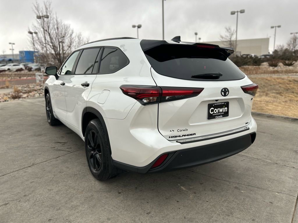 Used 2025 Toyota Highlander XLE image 5