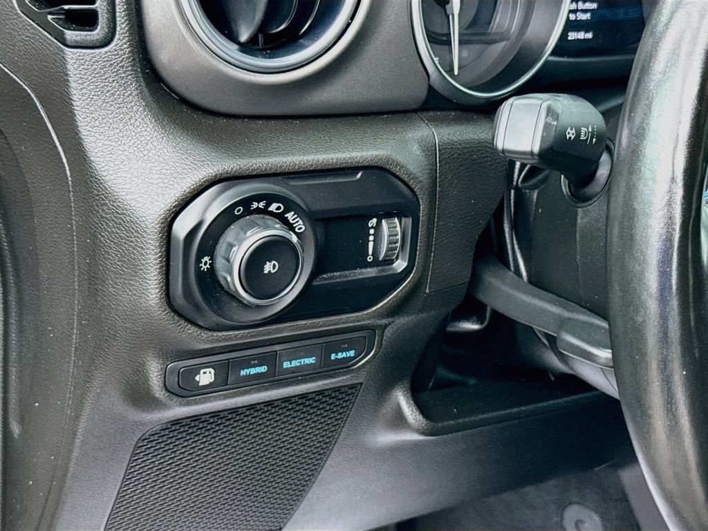 Used 2023 Jeep Wrangler Unlimited Rubicon 4xe w/ Cold Weather Group AWD/4WD image 11