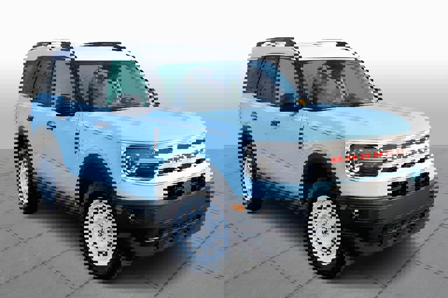 Used 2024 Ford Bronco Sport Heritage w/ Heritage Convenience Package image 3