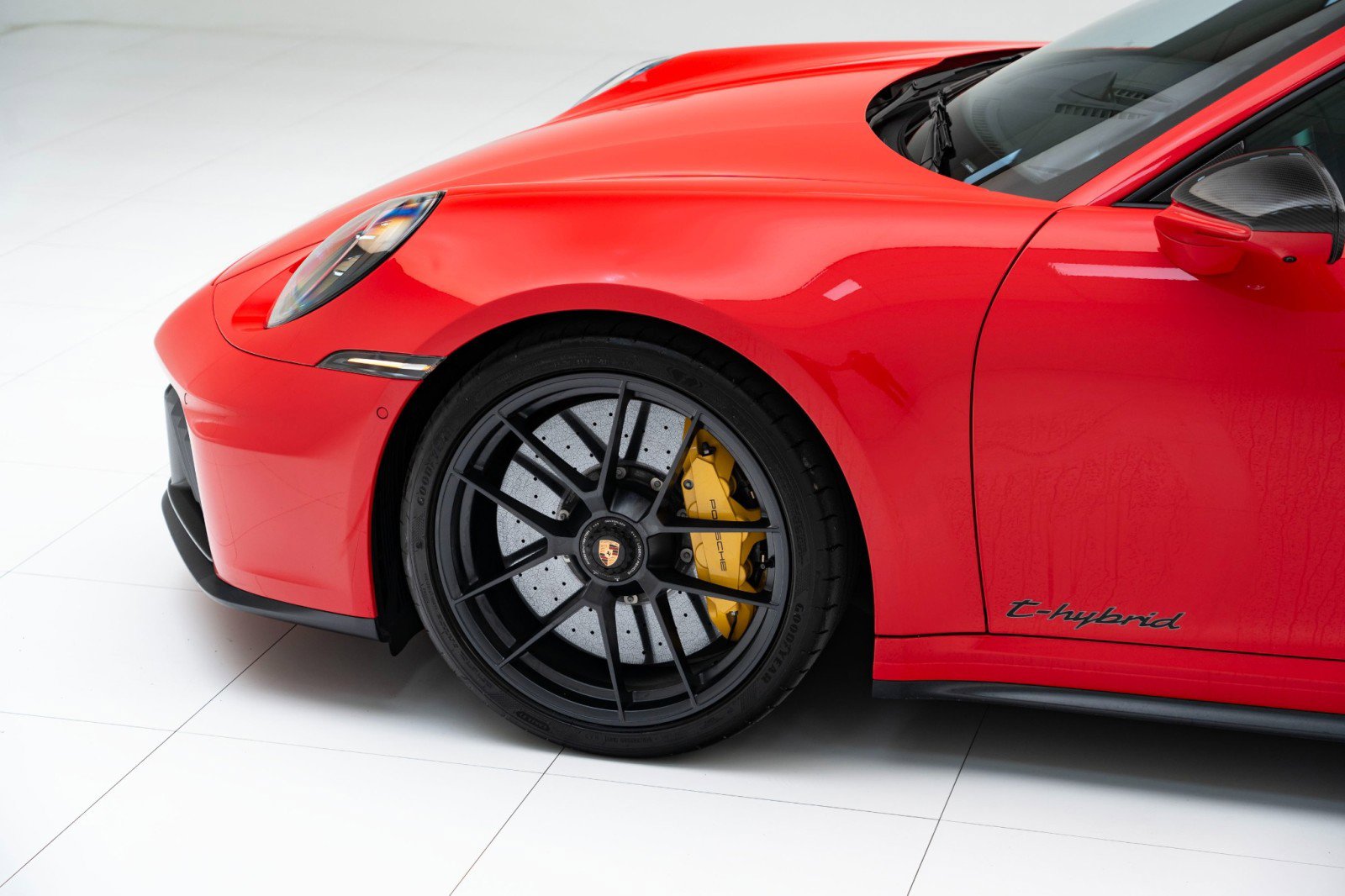 Certified 2025 Porsche 911 Carrera GTS image 11