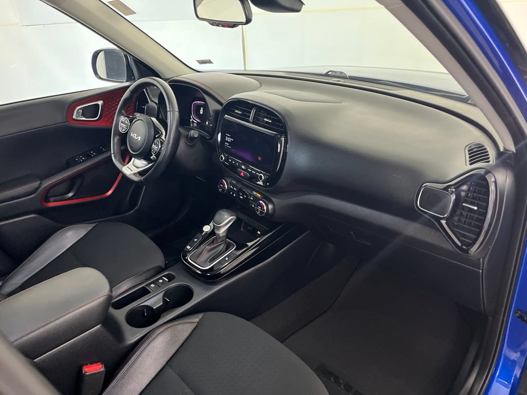 Used 2023 Kia Soul GT-Line w/ GT-Line Technology Package FWD image 23