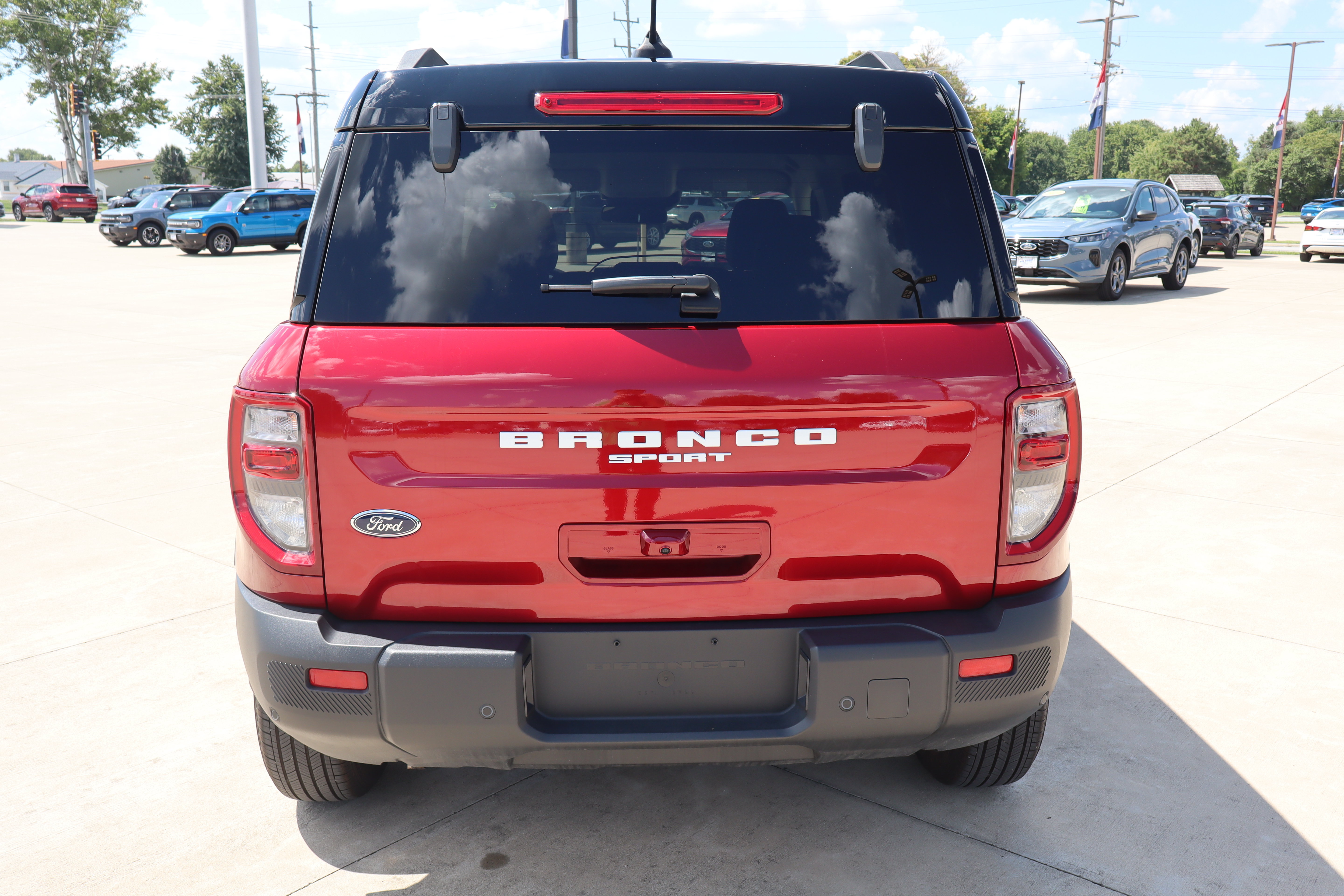 Used 2025 Ford Bronco Sport Outer Banks AWD/4WD image 6