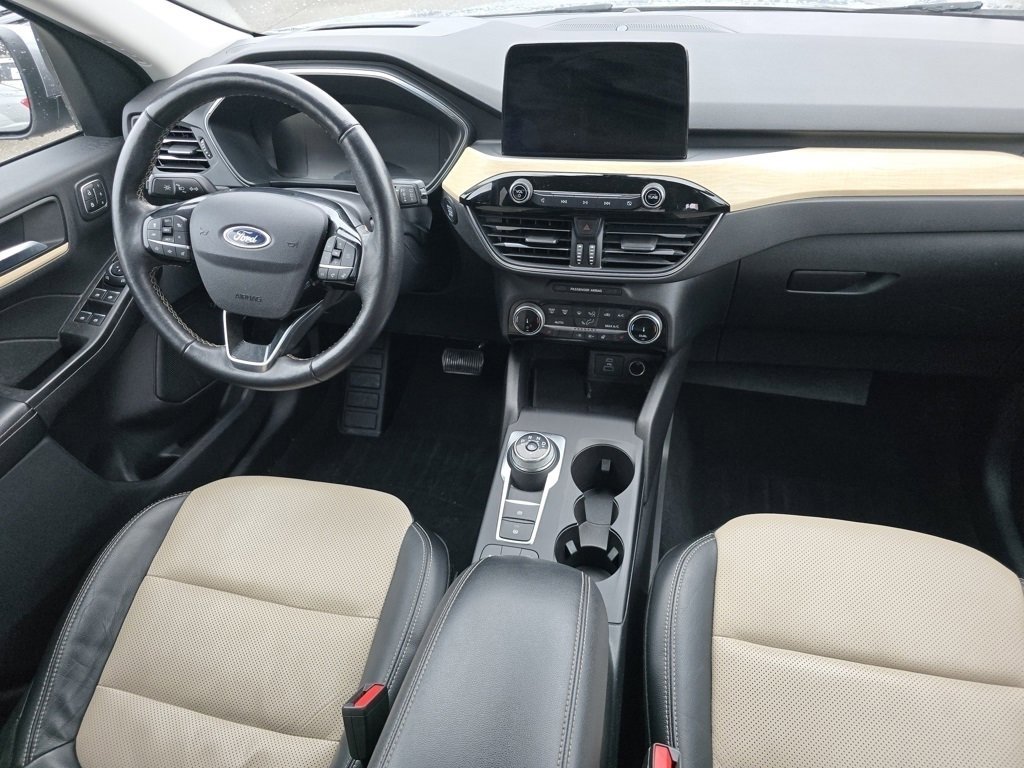 Used 2022 Ford Escape Titanium w/ Titanium Elite Package image 28