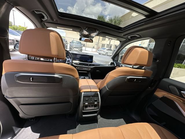 Used 2026 BMW X5 M60i AWD/4WD image 32