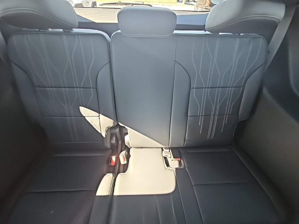 New 2026 Buick Enclave Avenir w/ Super Cruise Package image 16