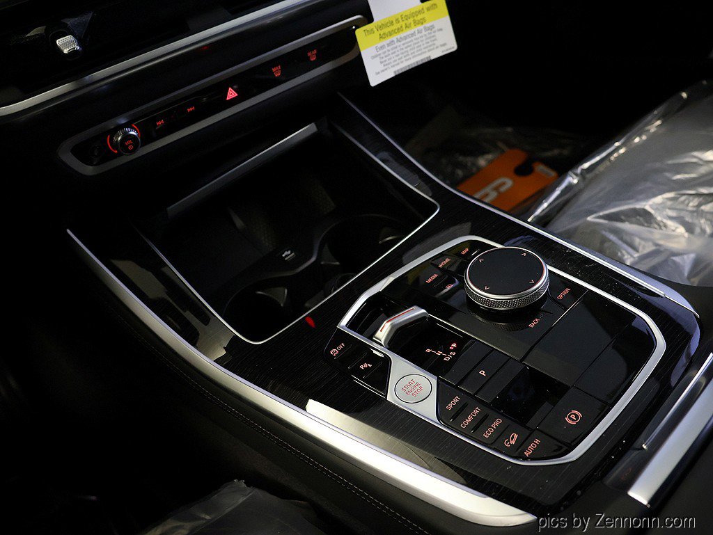 New 2026 BMW X5 xDrive40i w/ M Sport Package AWD/4WD image 25