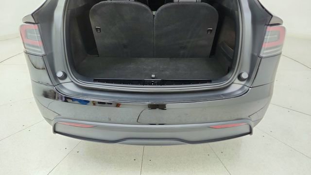 Used 2022 Tesla Model X image 14