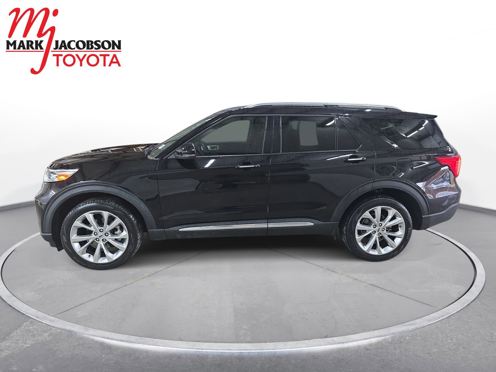 Used 2022 Ford Explorer Platinum w/ Equipment Group 601A AWD/4WD image 8