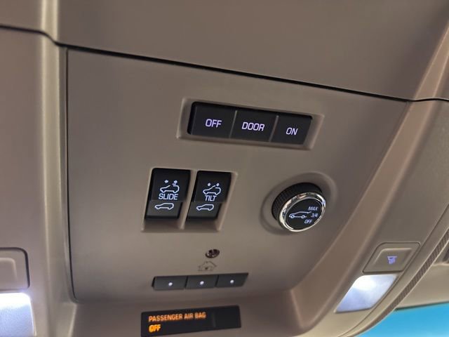 Used 2017 Chevrolet Tahoe LT image 33