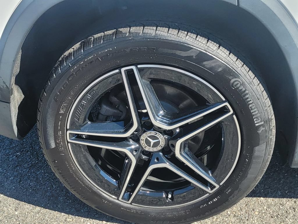 Used 2022 Mercedes-Benz GLA 250 4MATIC image 9