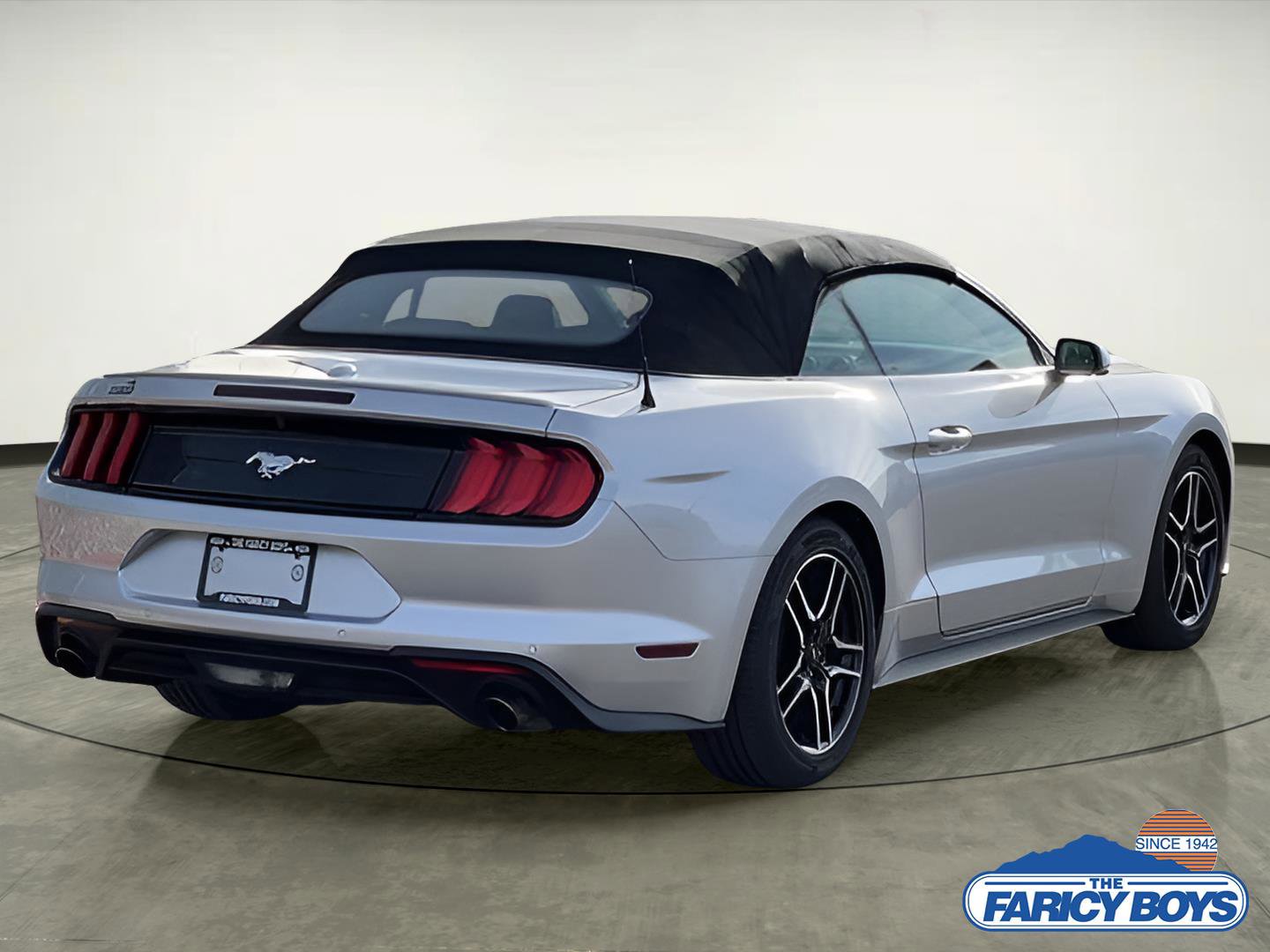 Used 2018 Ford Mustang Premium image 4