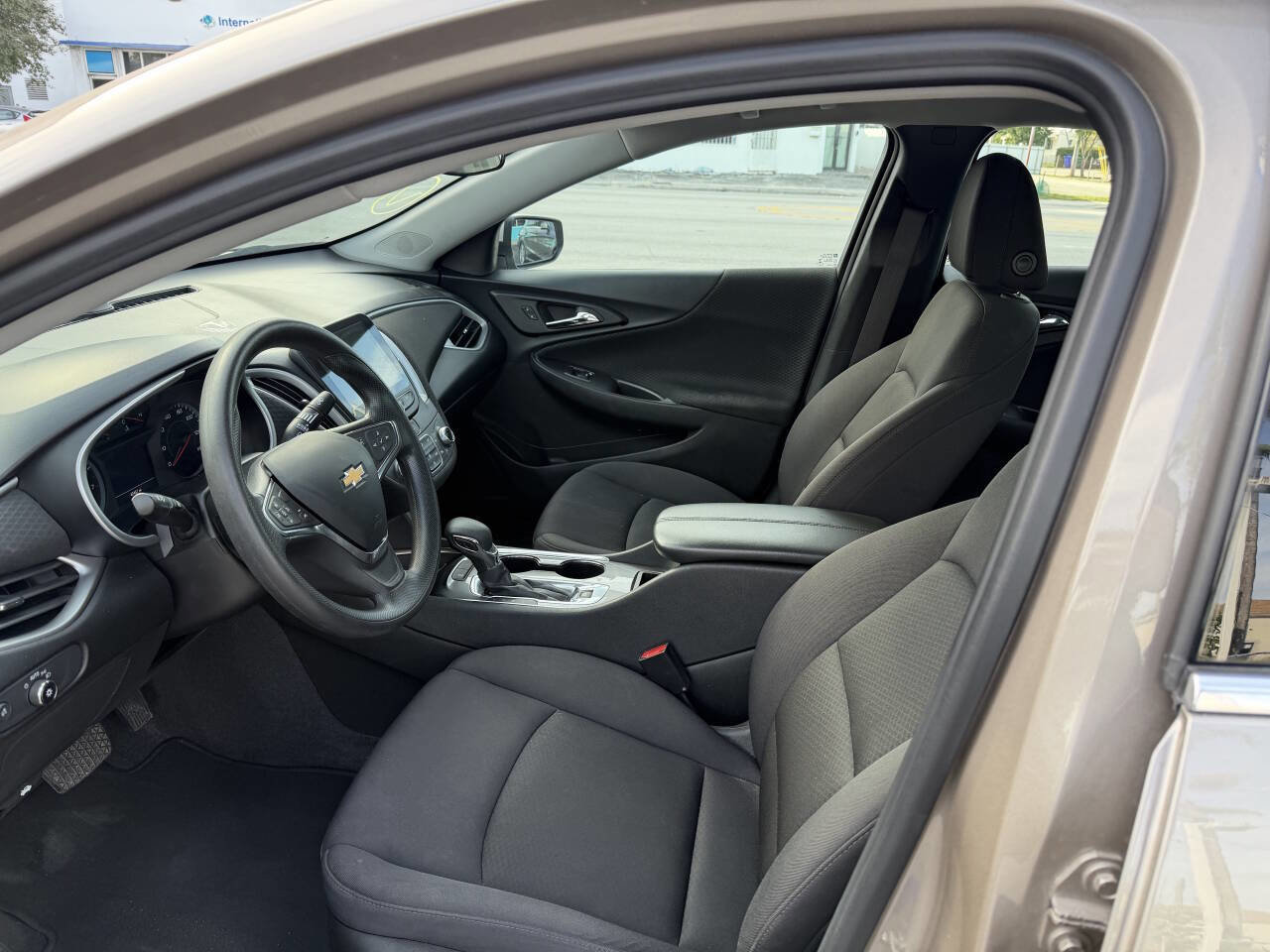 Used 2023 Chevrolet Malibu LT w/ Driver Confidence Package image 10