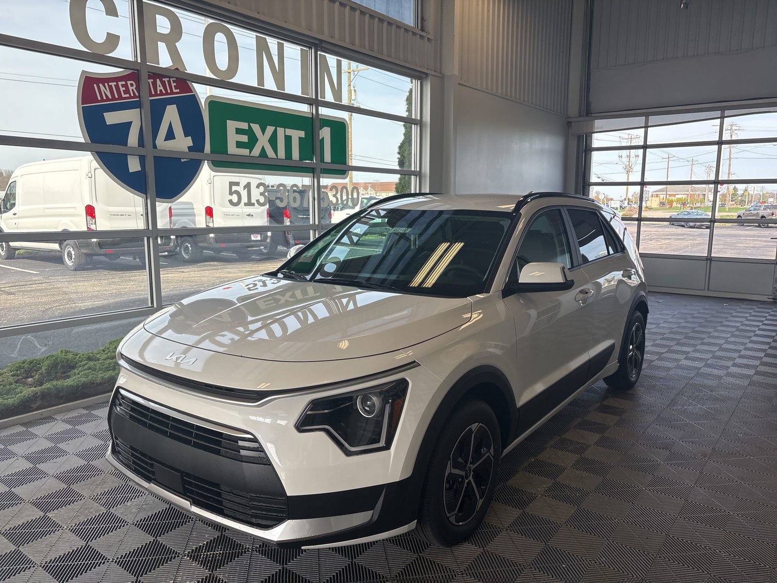 New 2025 Kia Niro EX image 3