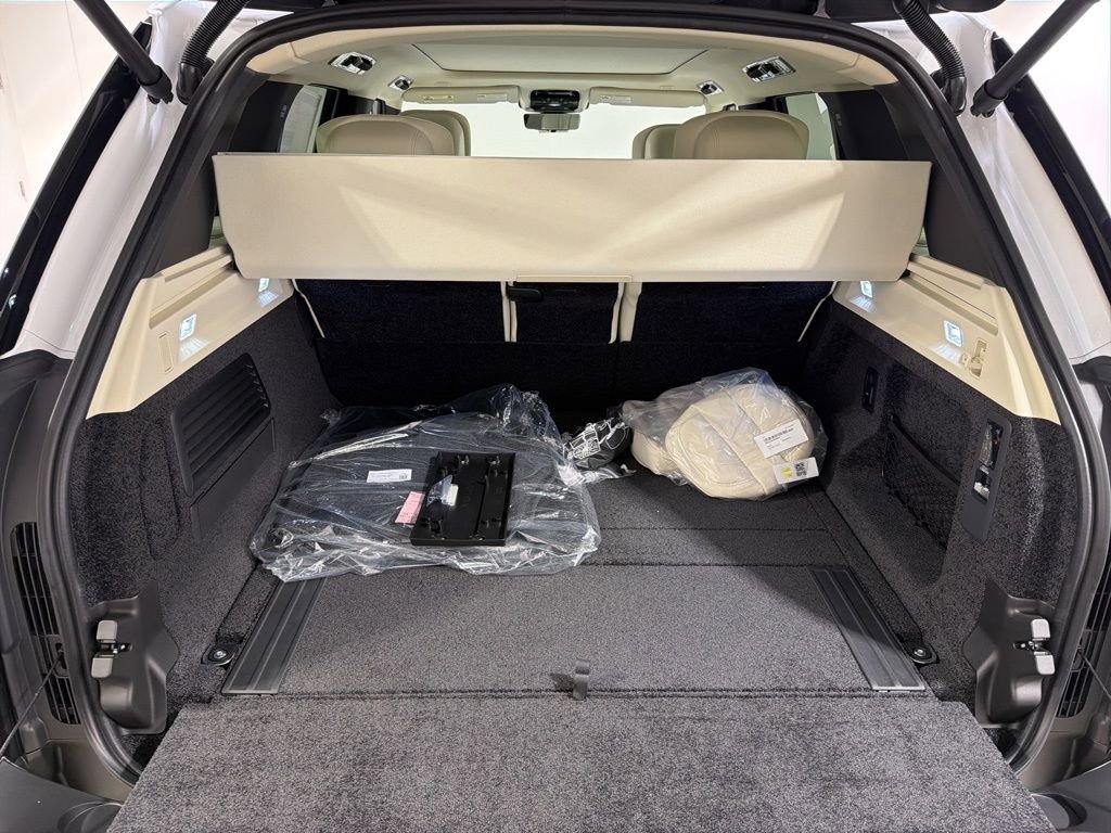 New 2026 Land Rover Range Rover Autobiography image 29