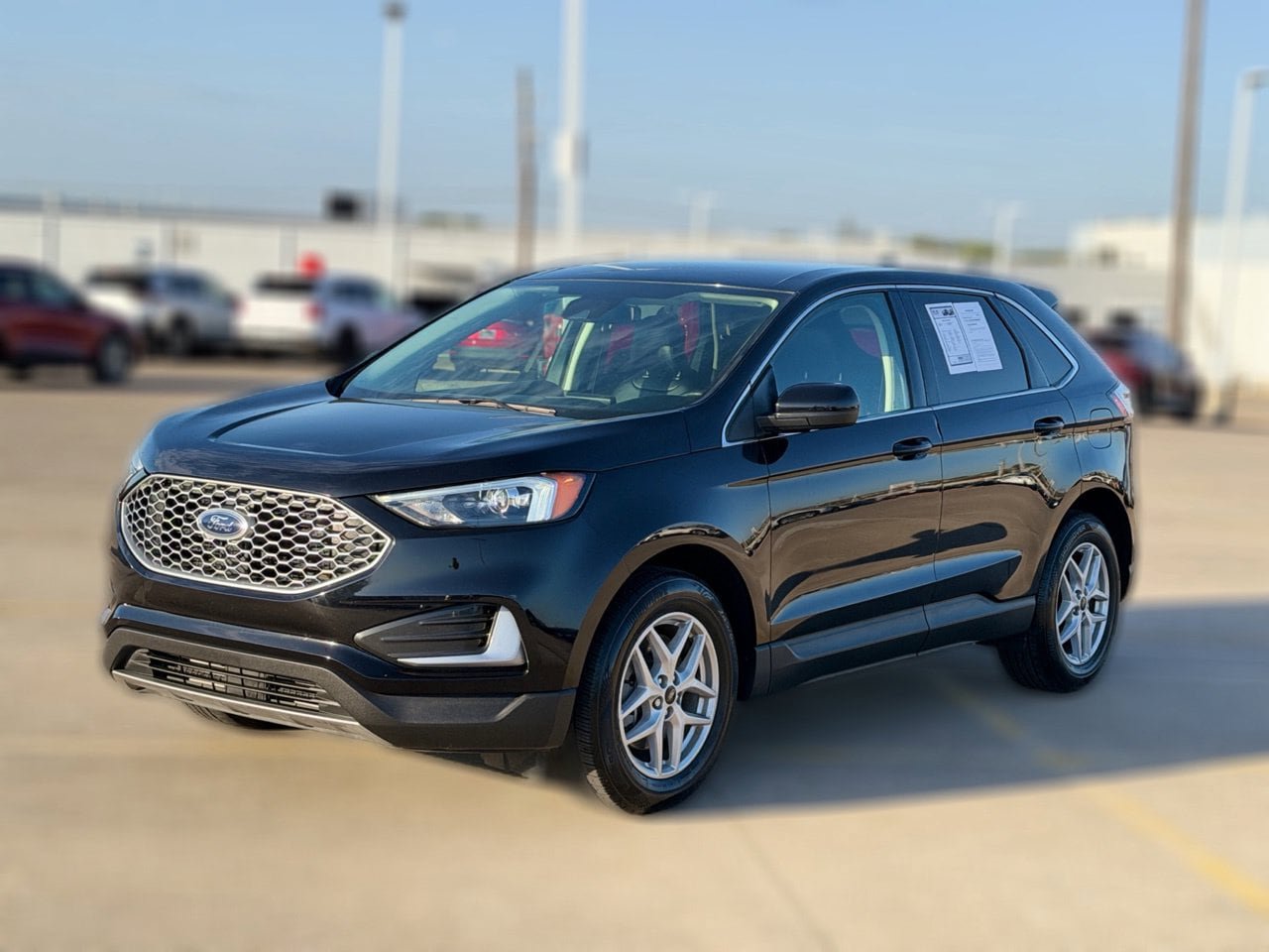 Used 2024 Ford Edge SEL AWD/4WD image 2