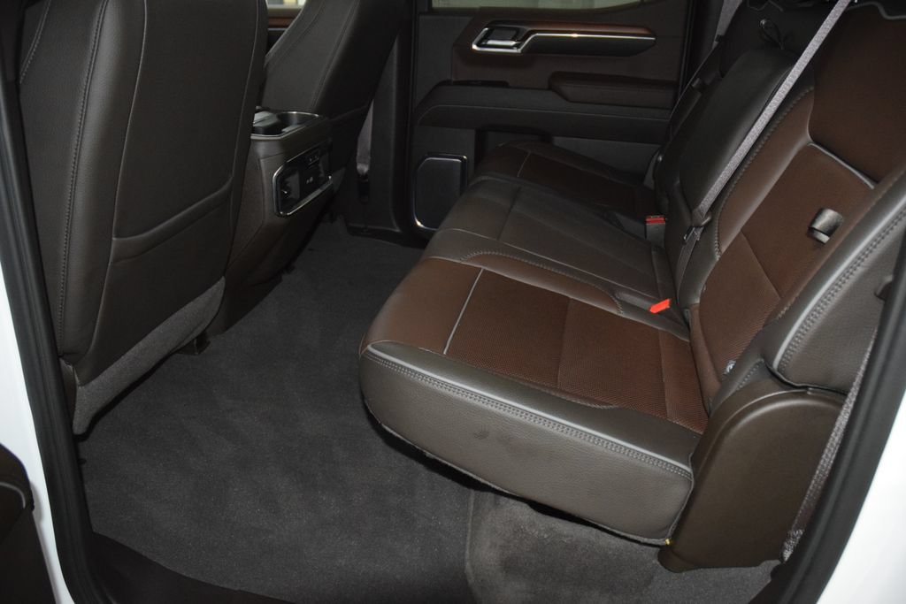 Used 2024 GMC Sierra 1500 Denali w/ Denali Reserve Package AWD/4WD image 45