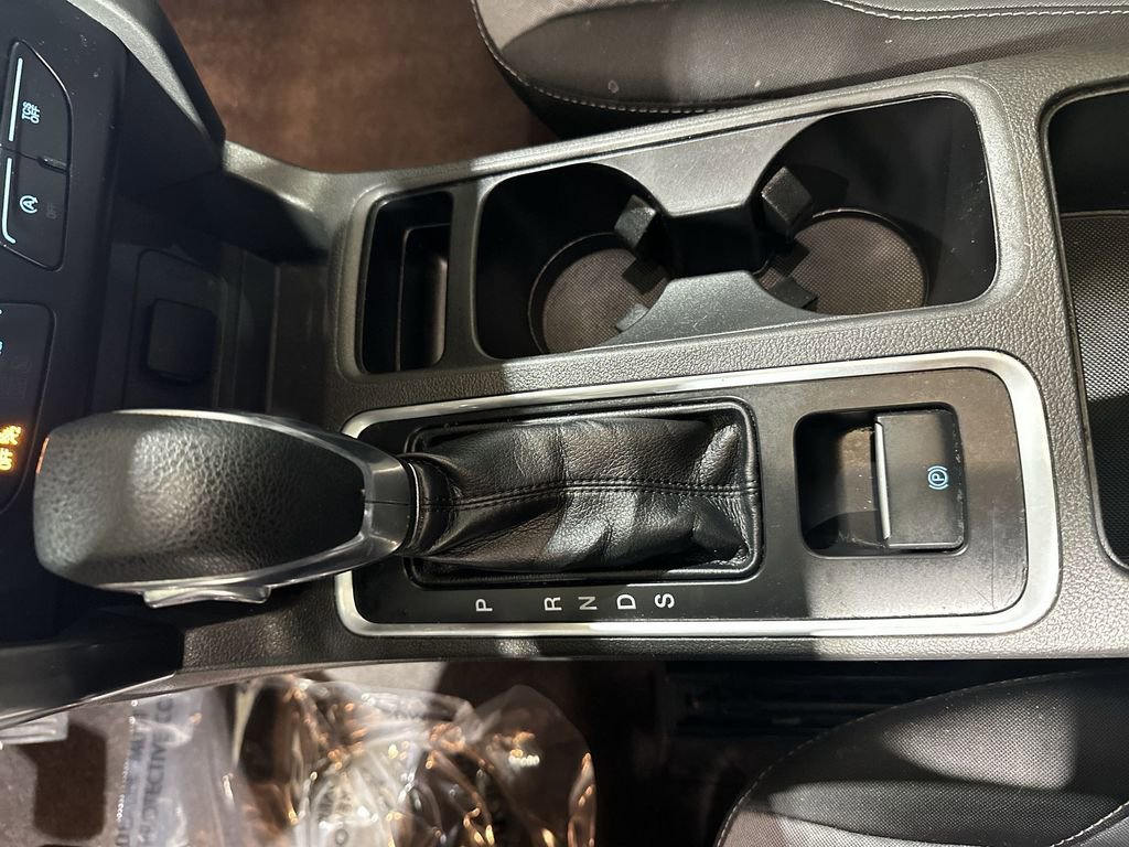 Used 2019 Ford Escape SE image 20