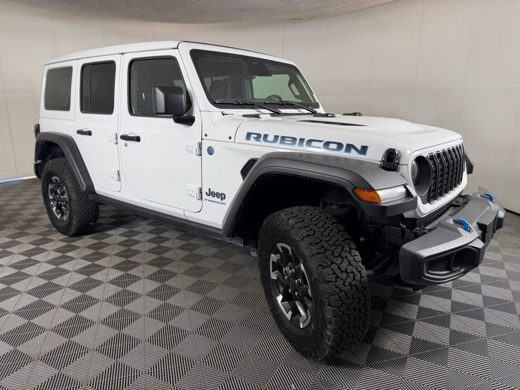 Certified 2025 Jeep Wrangler Unlimited Rubicon 4xe w/ Convenience Group AWD/4WD image 6