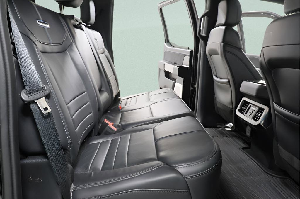 Used 2025 Ford F250 Platinum image 30