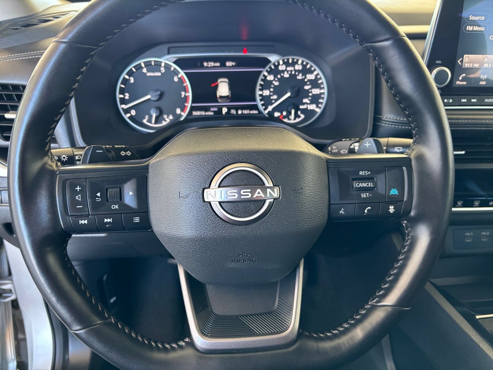 Used 2025 Nissan Rogue SV AWD/4WD image 29