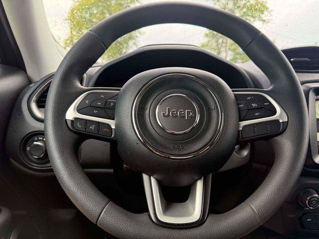 Certified 2023 Jeep Renegade Latitude AWD/4WD image 18