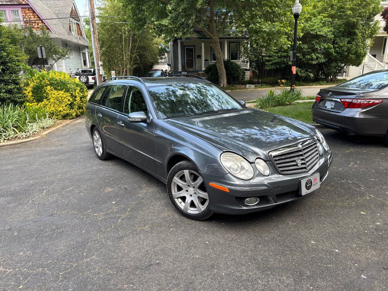 Used 2008 Mercedes-Benz E 350 4MATIC Wagon image 41