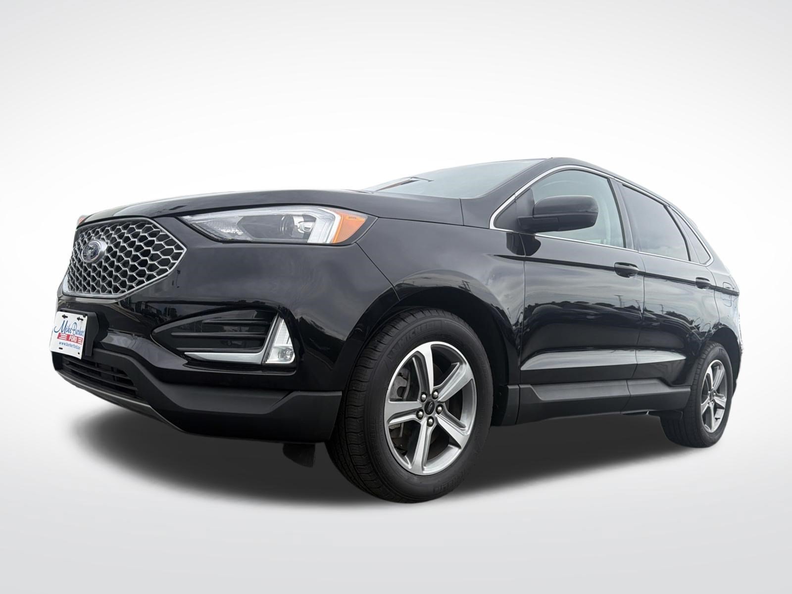 Certified 2024 Ford Edge SEL w/ Convenience Package AWD/4WD image 2