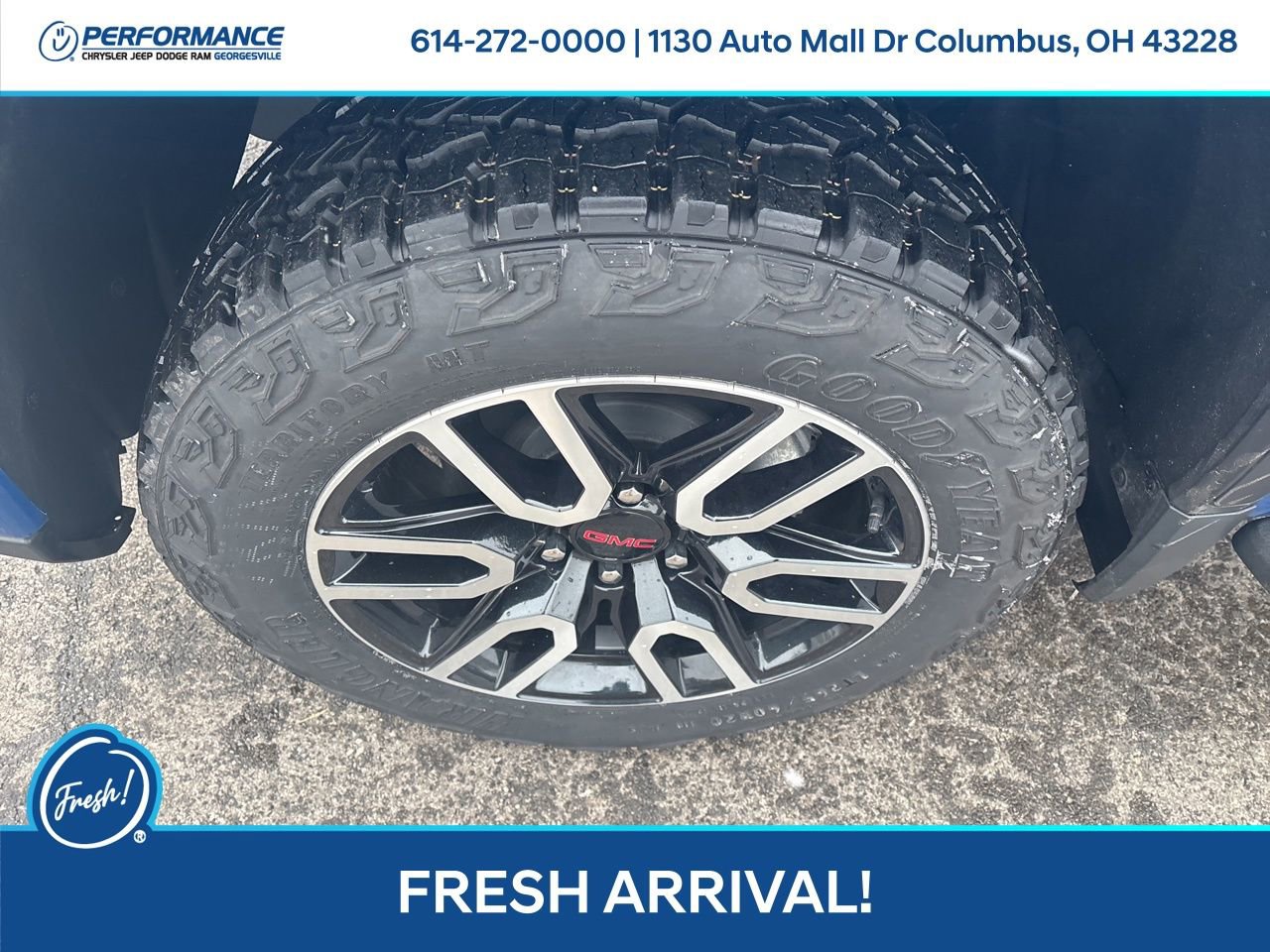 Used 2024 GMC Sierra 1500 AT4 w/ Technology Package image 10