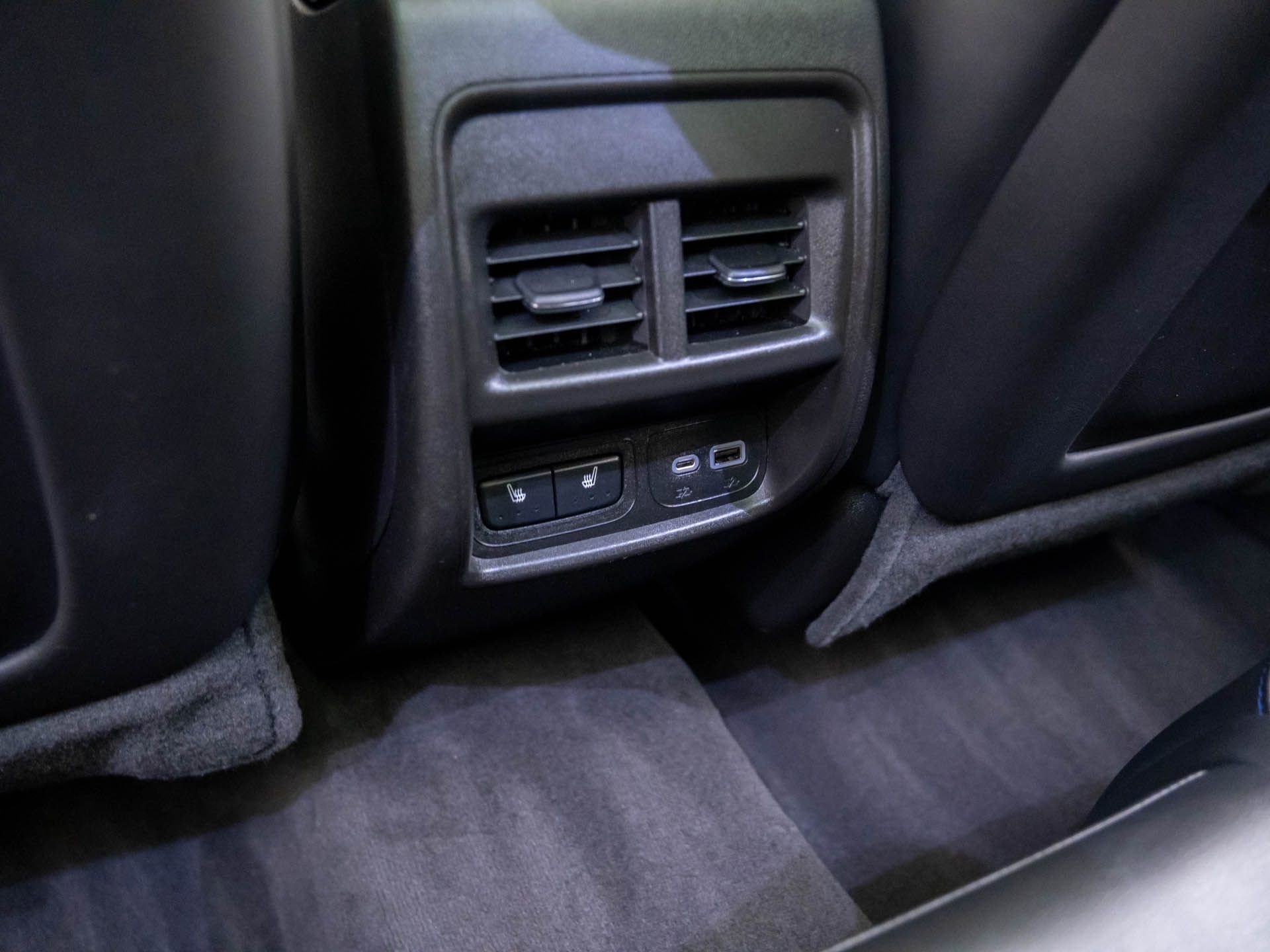 Certified 2024 Cadillac XT4 Sport image 23