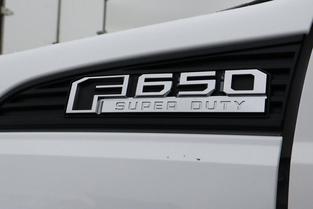 Used 2016 Ford F650 2WD Crew Cab Super Duty image 51