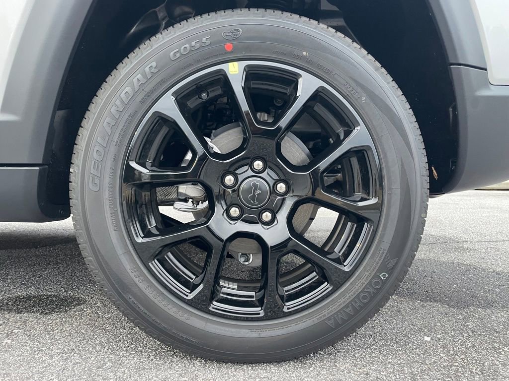 New 2026 Jeep Compass Latitude AWD/4WD image 9