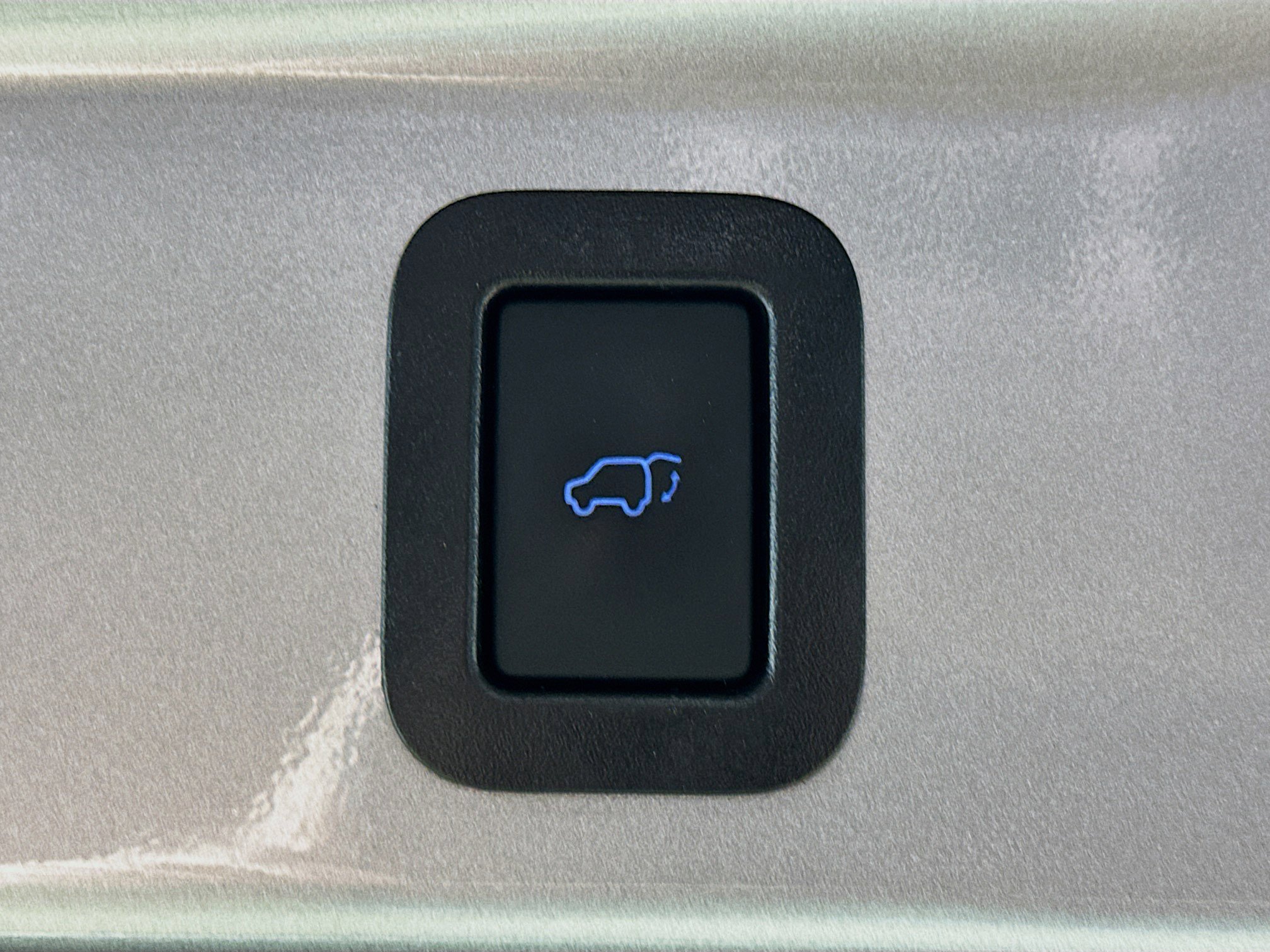 Used 2018 Toyota Highlander SE image 33