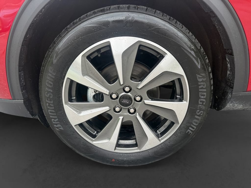 Used 2024 Ford Escape Platinum AWD/4WD image 9