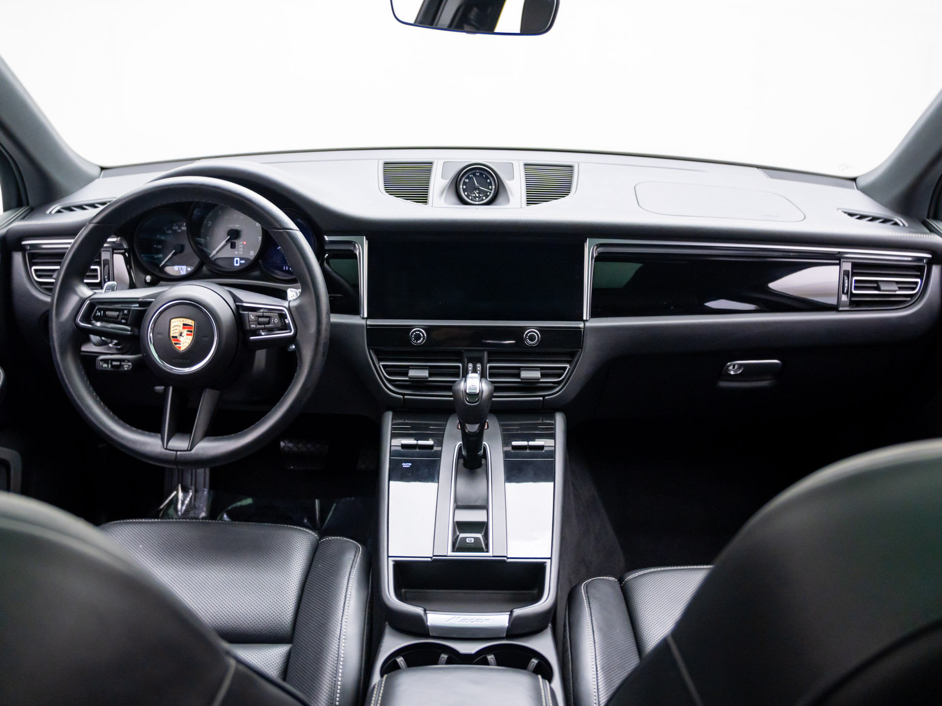 Certified 2023 Porsche Macan S AWD/4WD image 11
