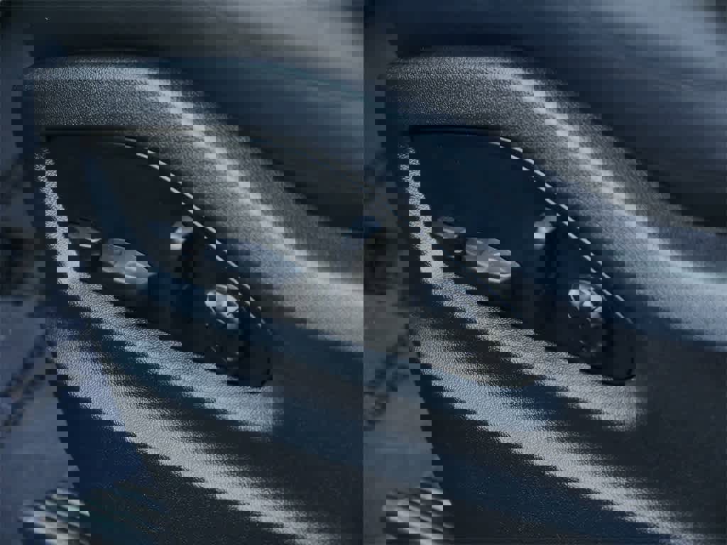 New 2025 Porsche Cayenne S image 12