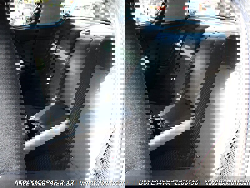 Used 2006 MAZDA RX-8 w/ Touring Pkg image 13