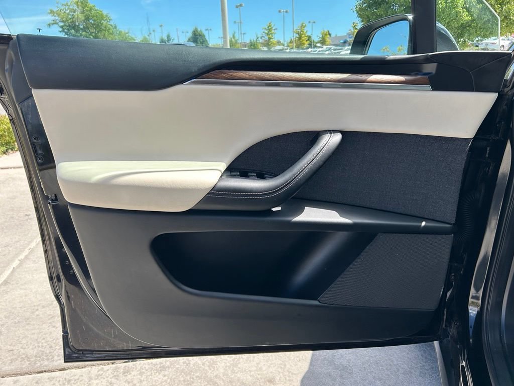 Used 2022 Tesla Model X AWD/4WD image 20
